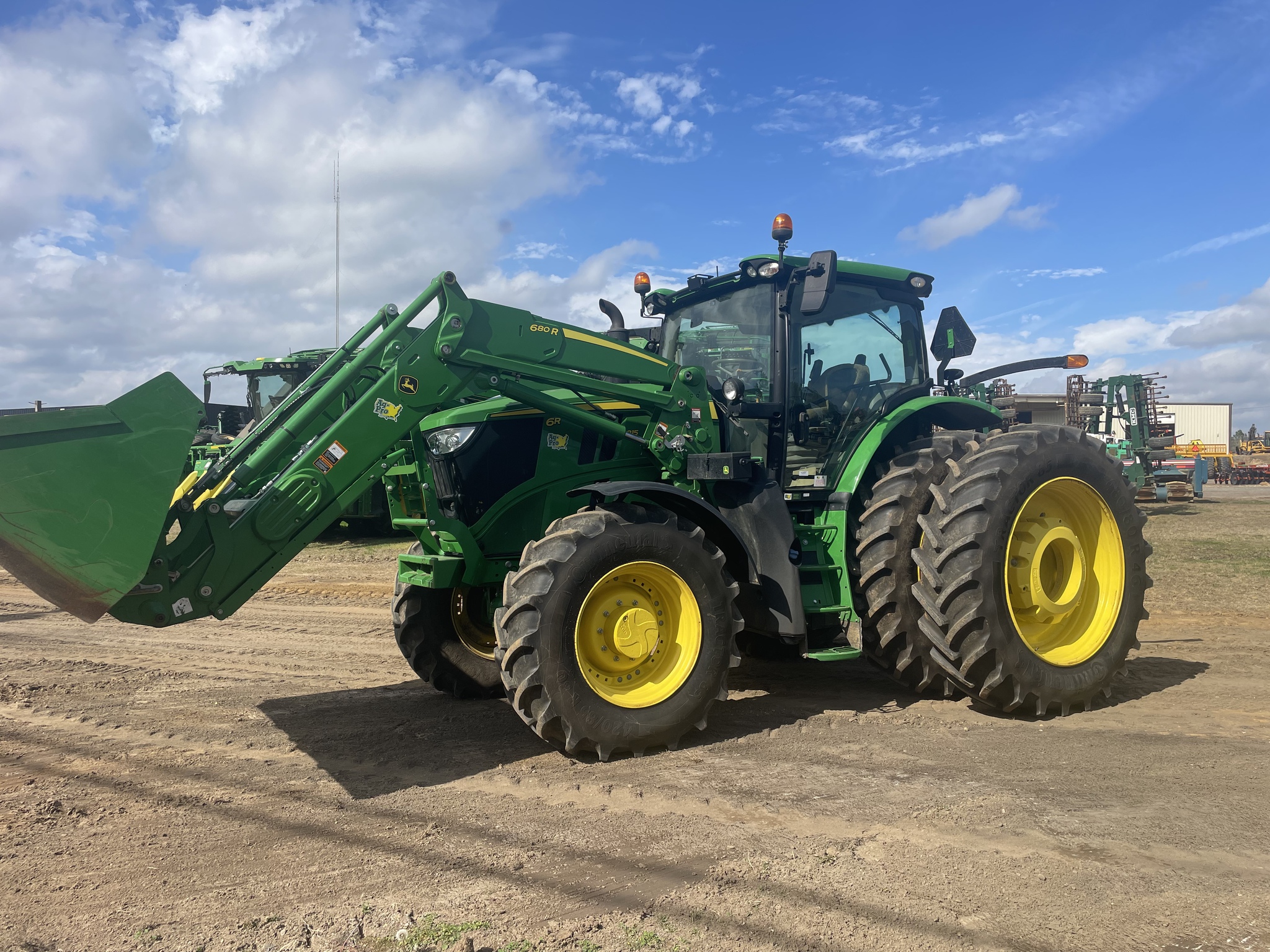 2024 John Deere 6R 215 Image 1