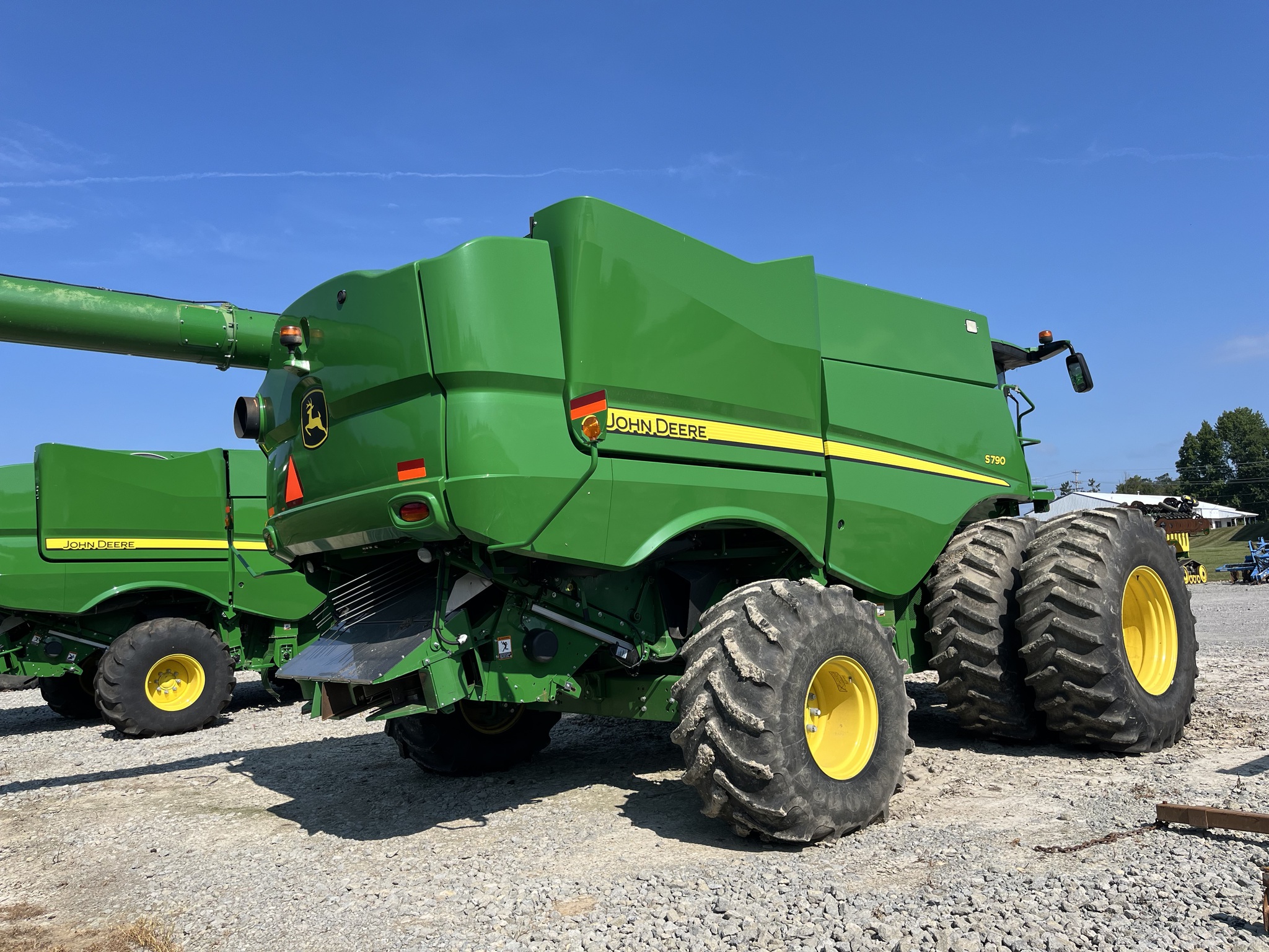 2018 John Deere S790 Image 2