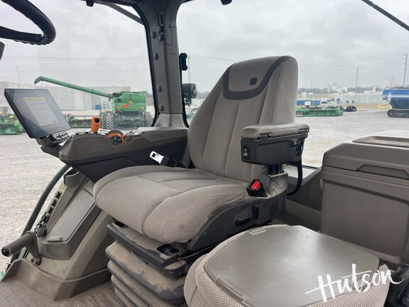 Photo of 2024 John Deere 8R 410