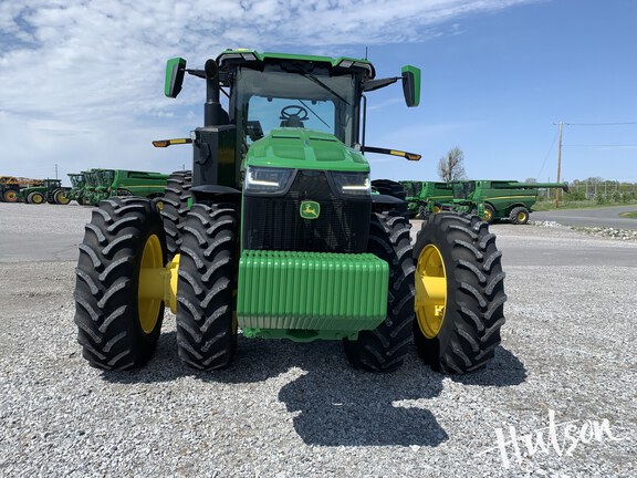 Photo of 2024 John Deere 8R 410