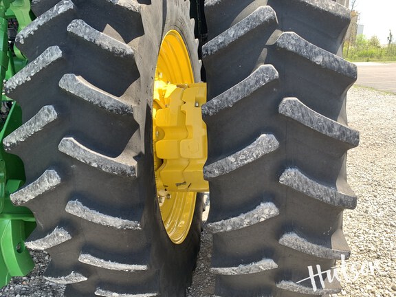 Photo of 2024 John Deere 8R 410