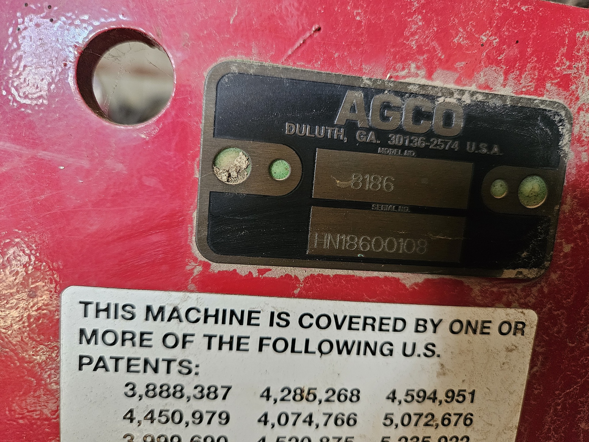 2006 White 8180 Image 14