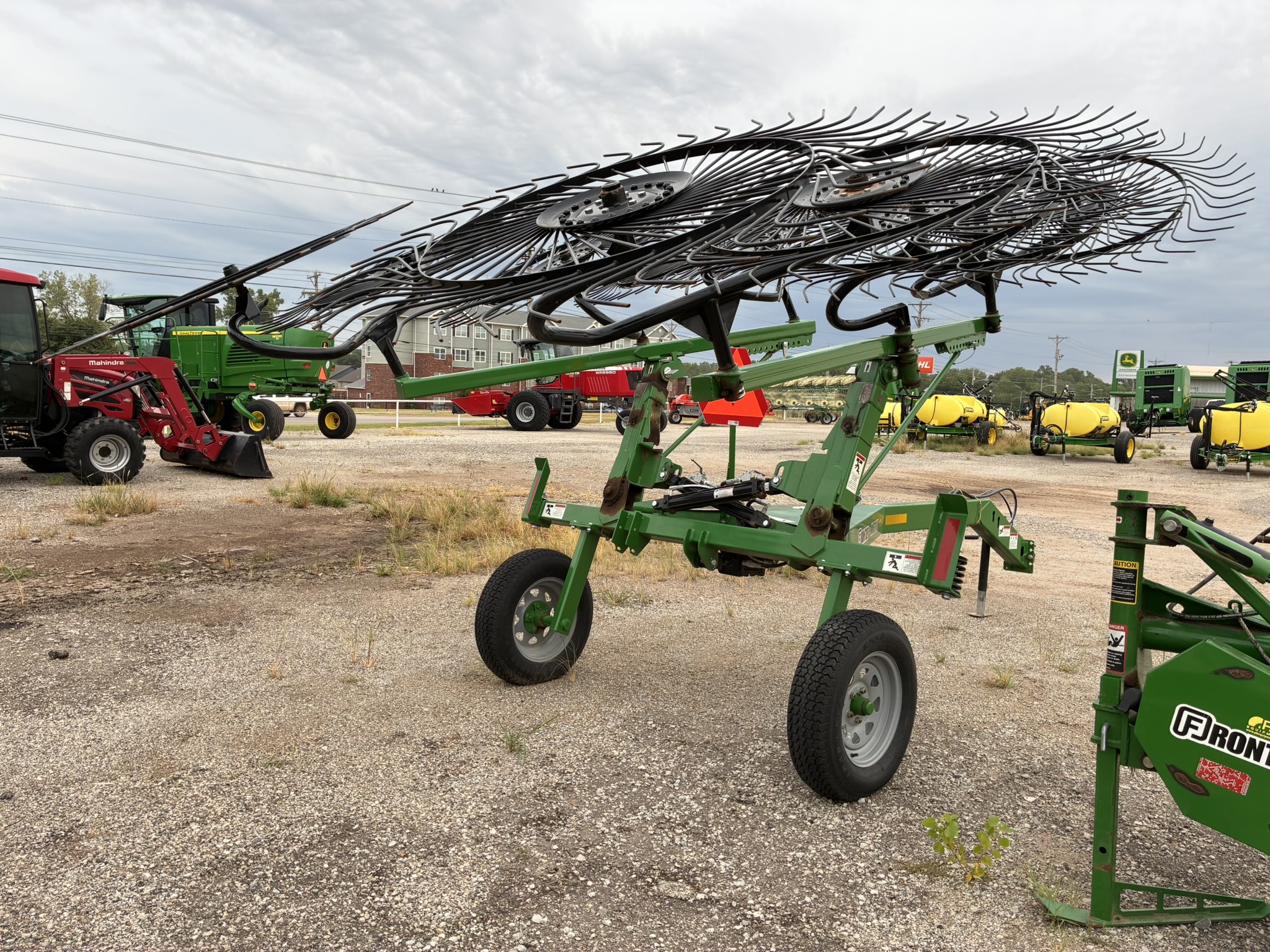 2018 Frontier WR3110 Image 5