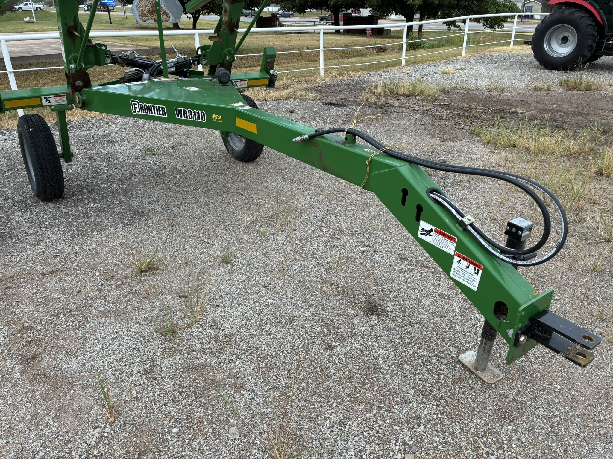 2018 Frontier WR3110 Image 9