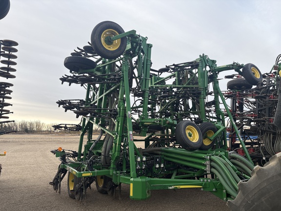 Used 2018 John Deere 1870 Air Drills and Seeders at Horizon Ag & Turf in Lloydminster, AB - Photo10