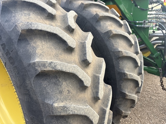 Used 2018 John Deere 1870 Air Drills and Seeders at Horizon Ag & Turf in Lloydminster, AB - Photo25