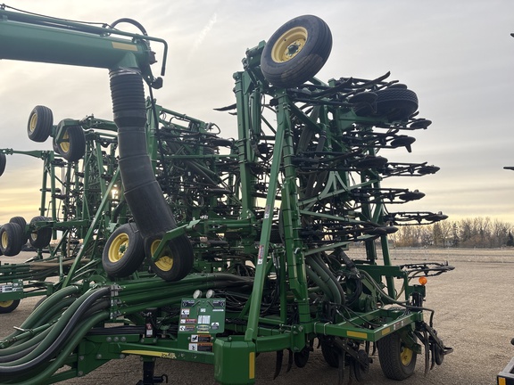 Used 2018 John Deere 1870 Air Drills and Seeders at Horizon Ag & Turf in Lloydminster, AB - Photo16