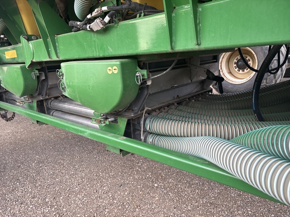 Used 2018 John Deere 1870 Air Drills and Seeders at Horizon Ag & Turf in Lloydminster, AB - Photo6