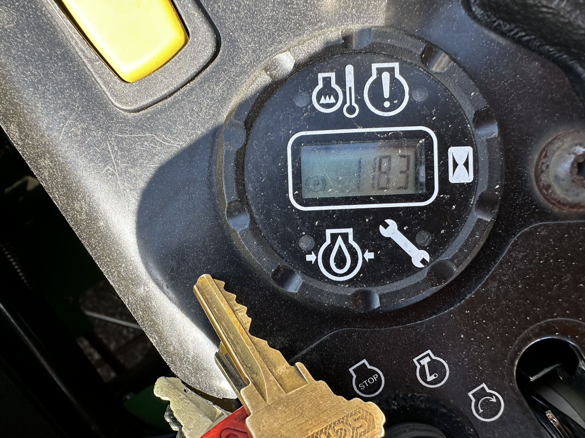 2024 John Deere Z930M Image 8