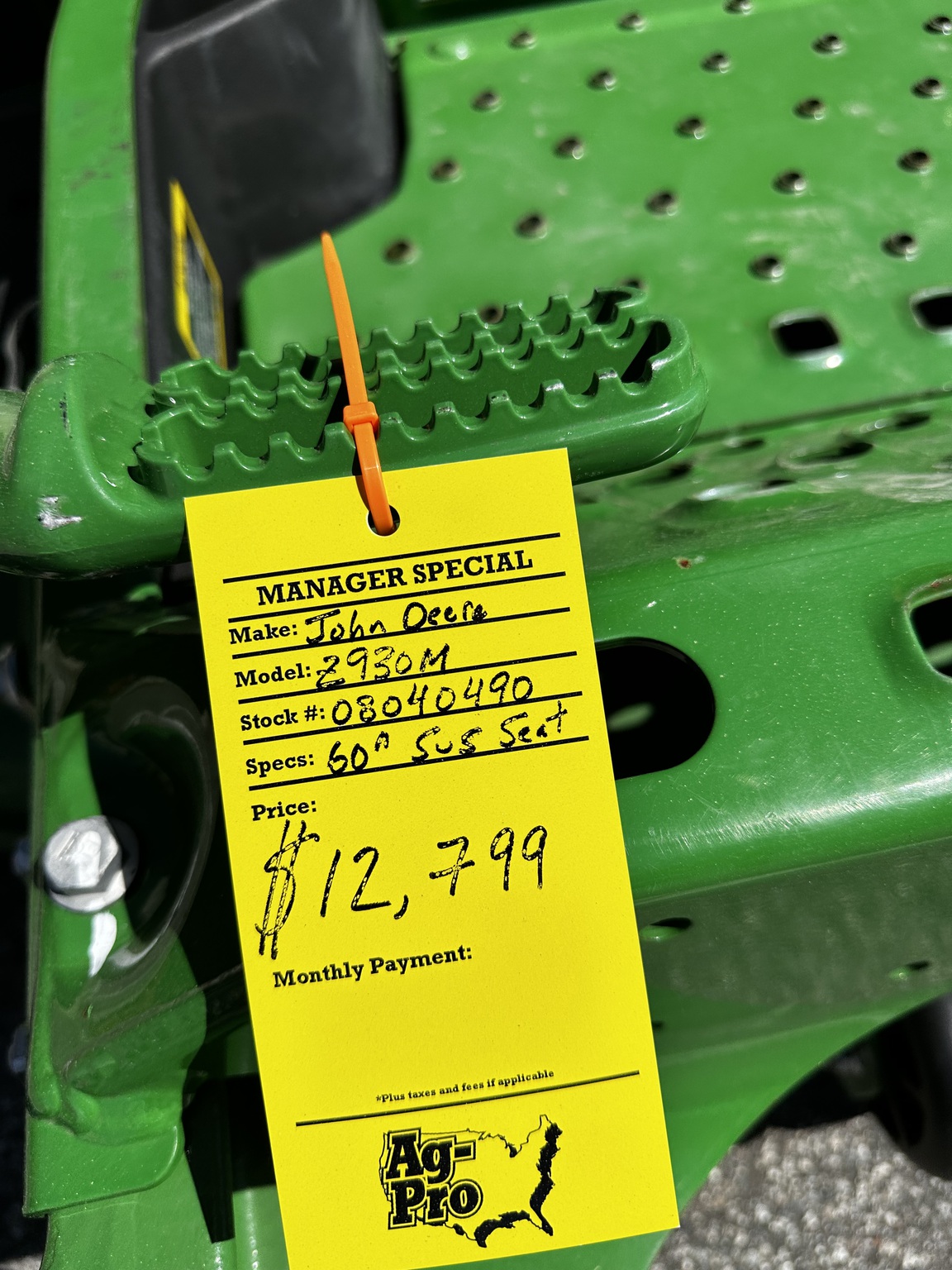 2024 John Deere Z930M Image 10