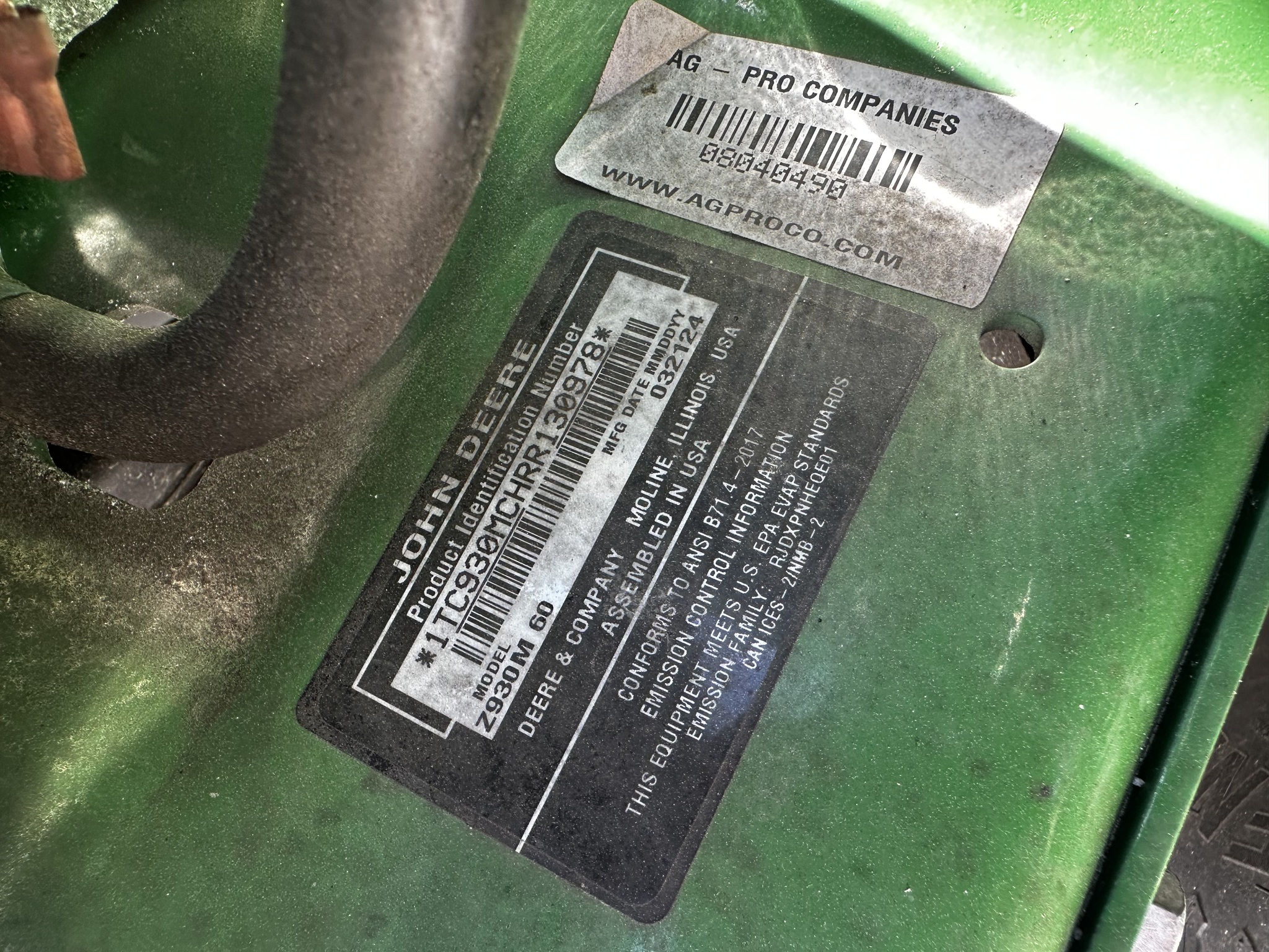 2024 John Deere Z930M Image 9