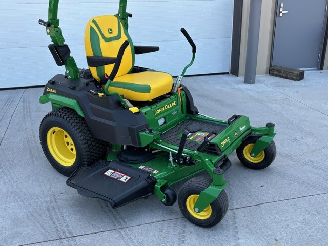 2024 John Deere Z545R Image 1