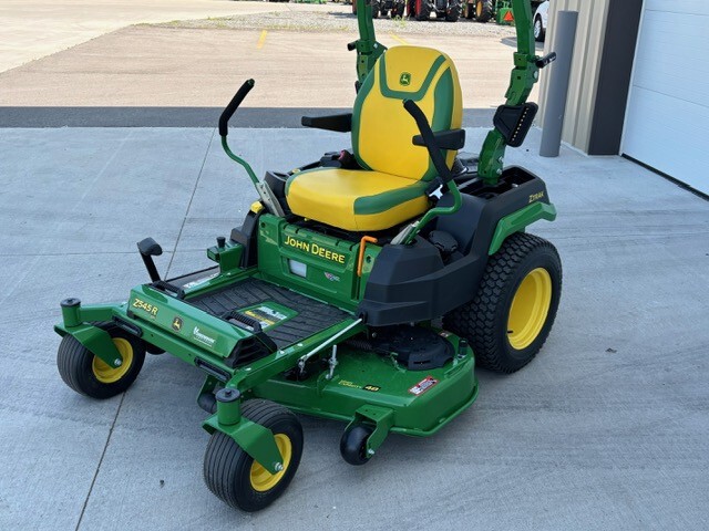 2024 John Deere Z545R Image 8