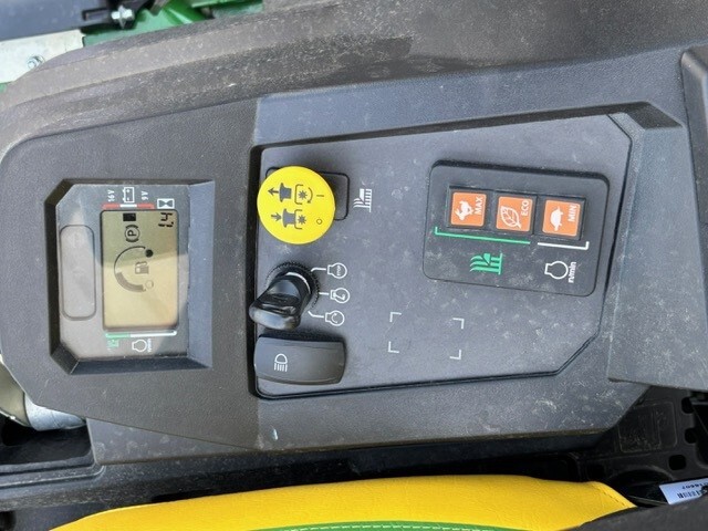 2024 John Deere Z545R Image 10