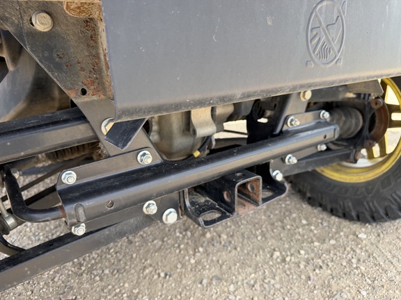 2023 John Deere XUV 835M - Photo17