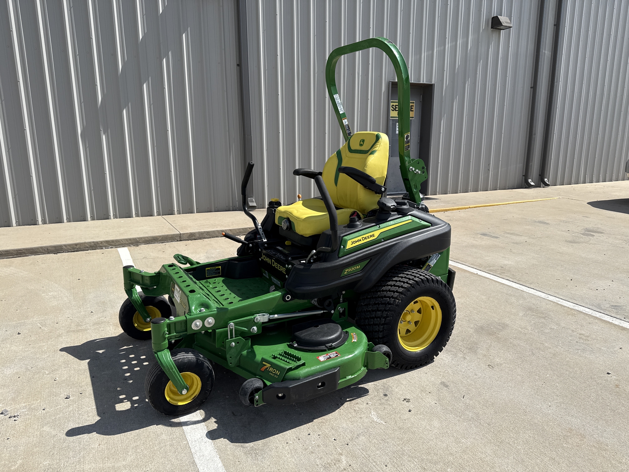2024 John Deere Z920M Image 4