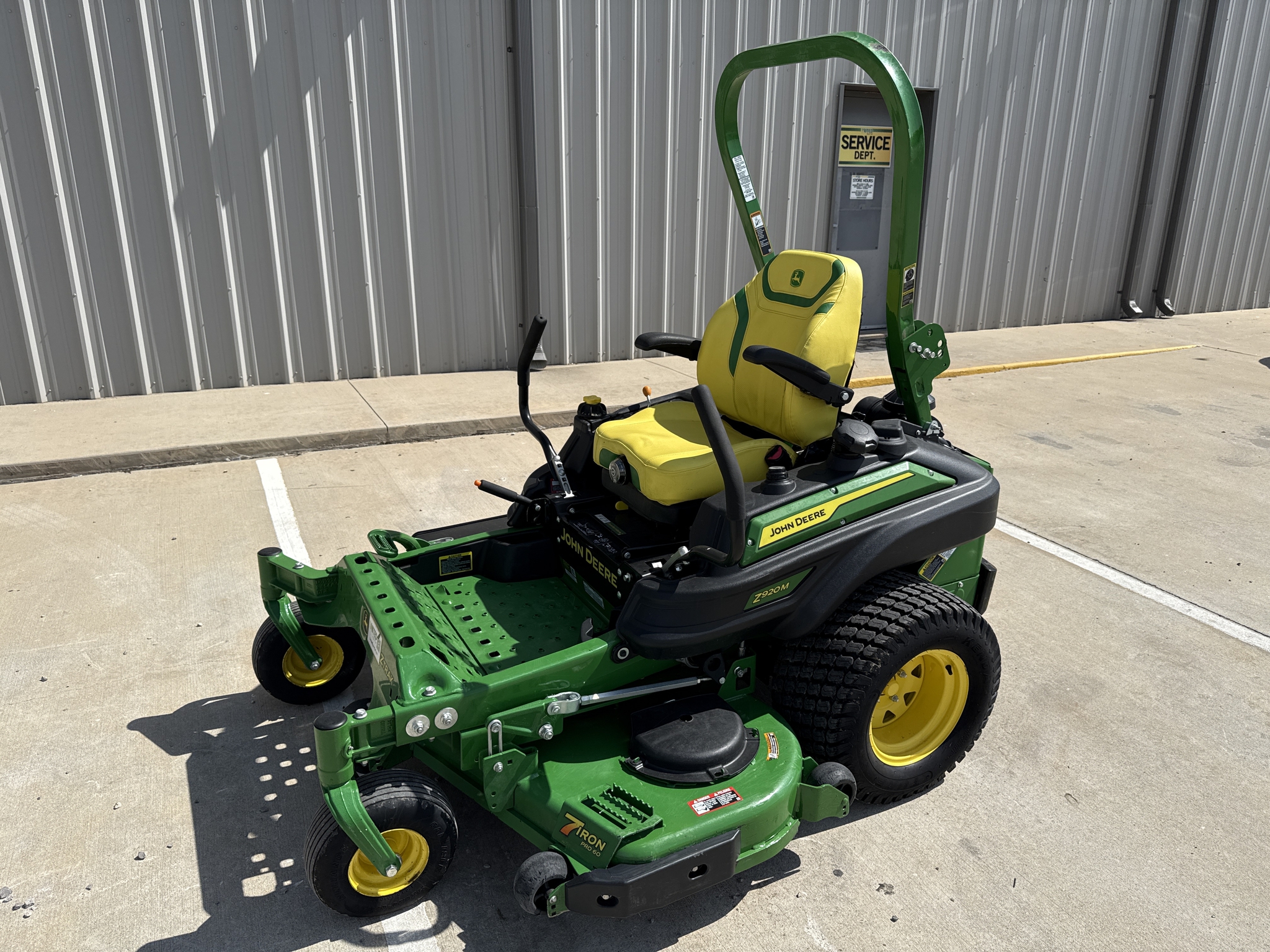 2024 John Deere Z920M Image 3