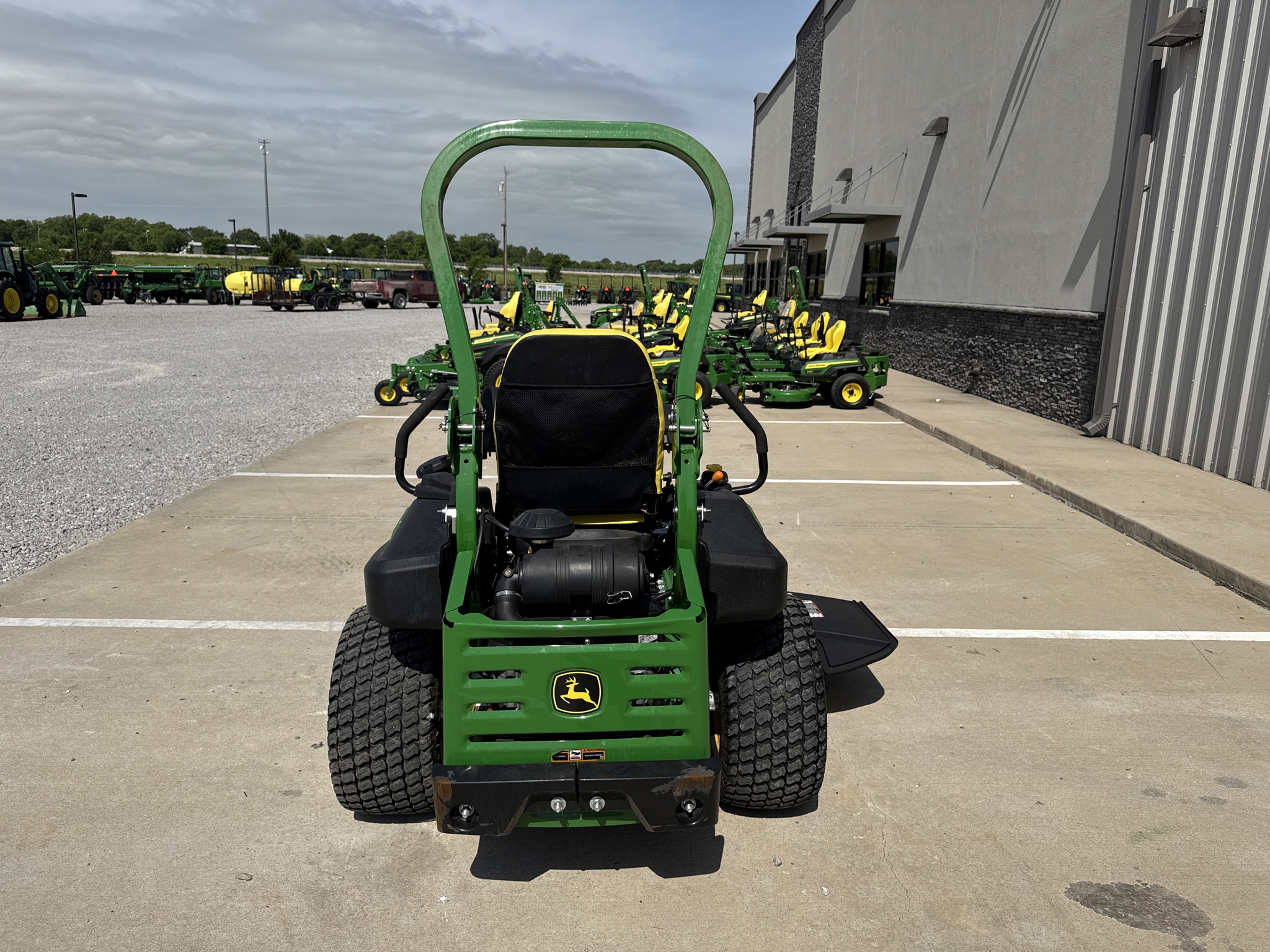 2024 John Deere Z920M Image 15