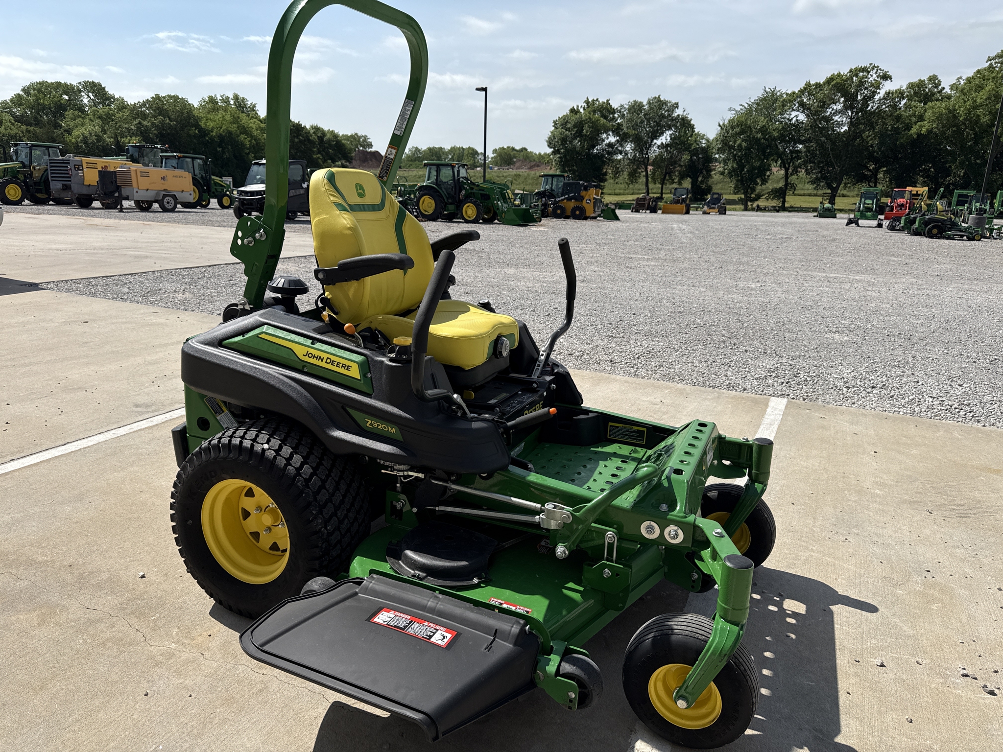2024 John Deere Z920M Image 10