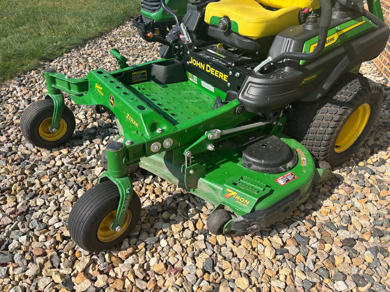  2023 John Deere Z920M at Heritage Tractor in Lacon, IL