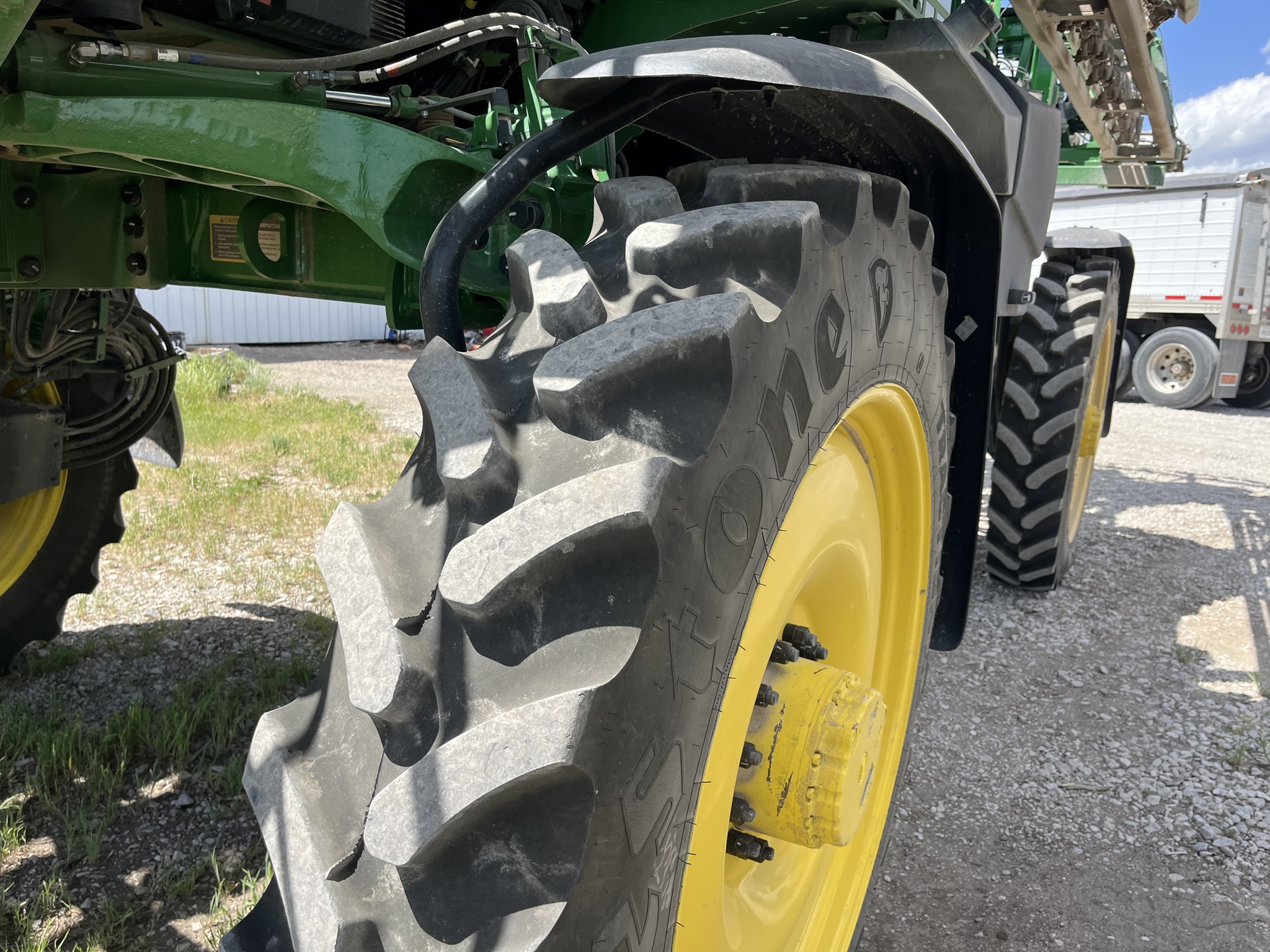  2025 John Deere 410R at Heritage Tractor in Seneca, KS
