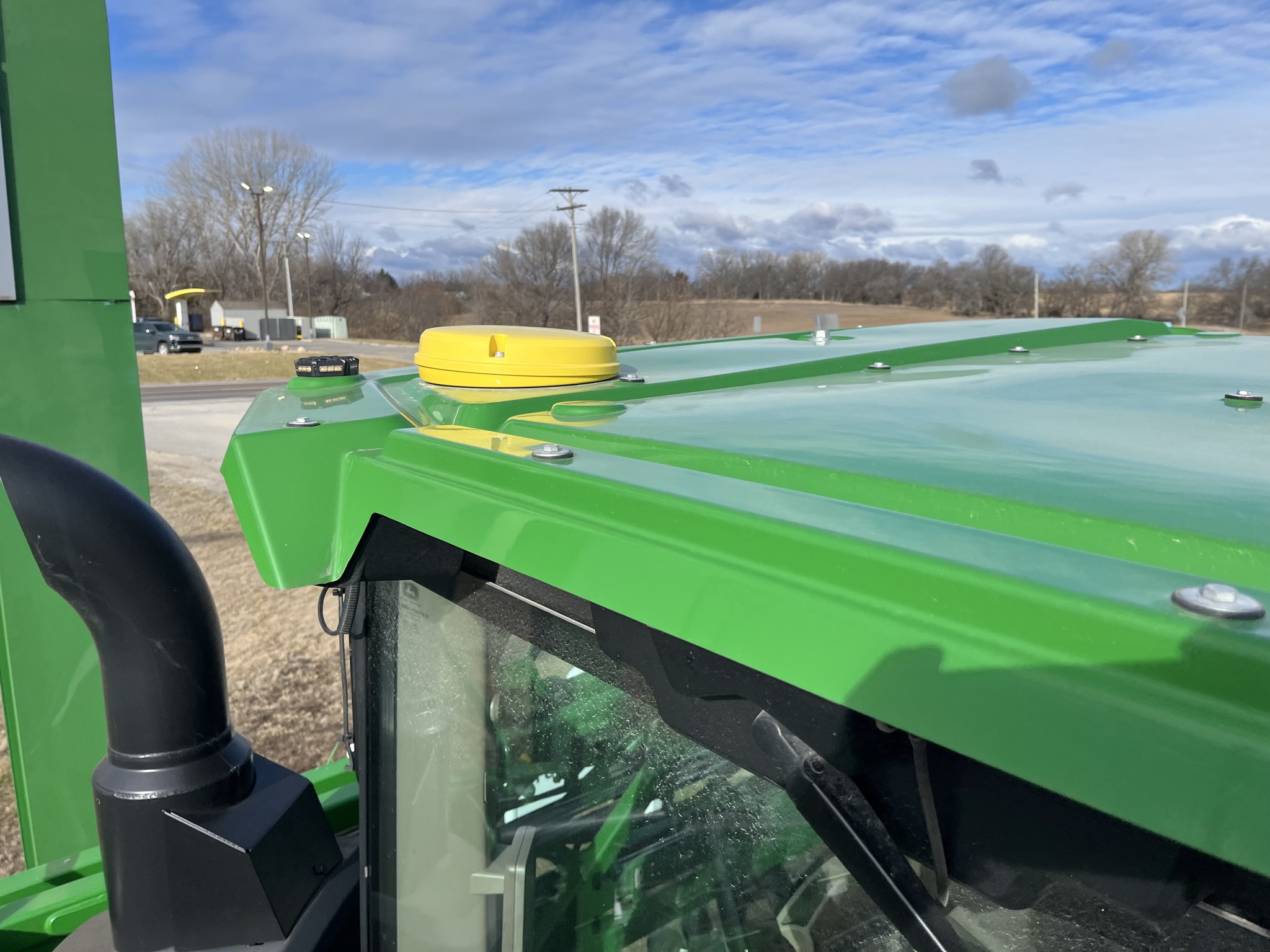  2025 John Deere 410R at Heritage Tractor in Seneca, KS