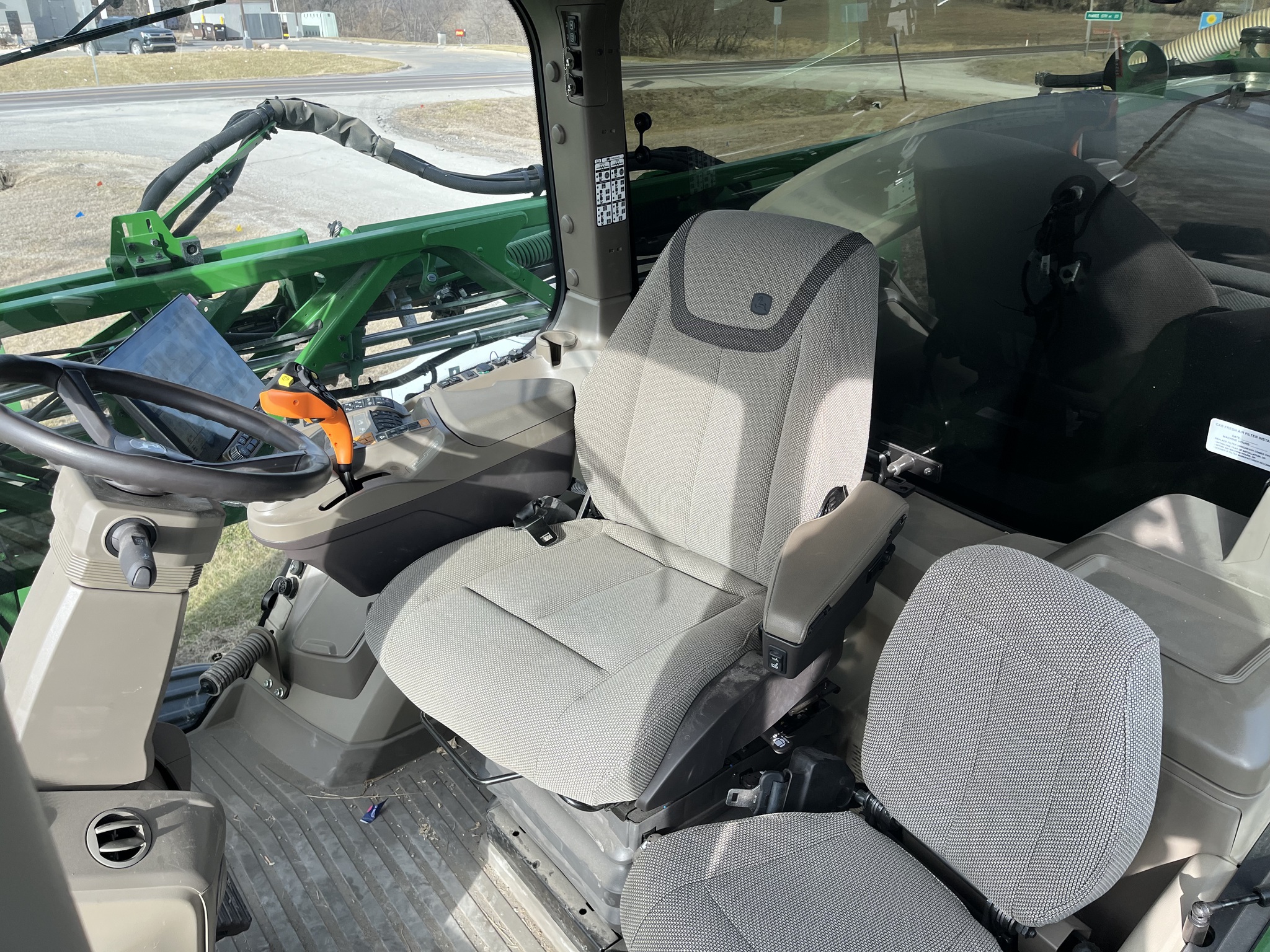  2025 John Deere 410R at Heritage Tractor in Seneca, KS