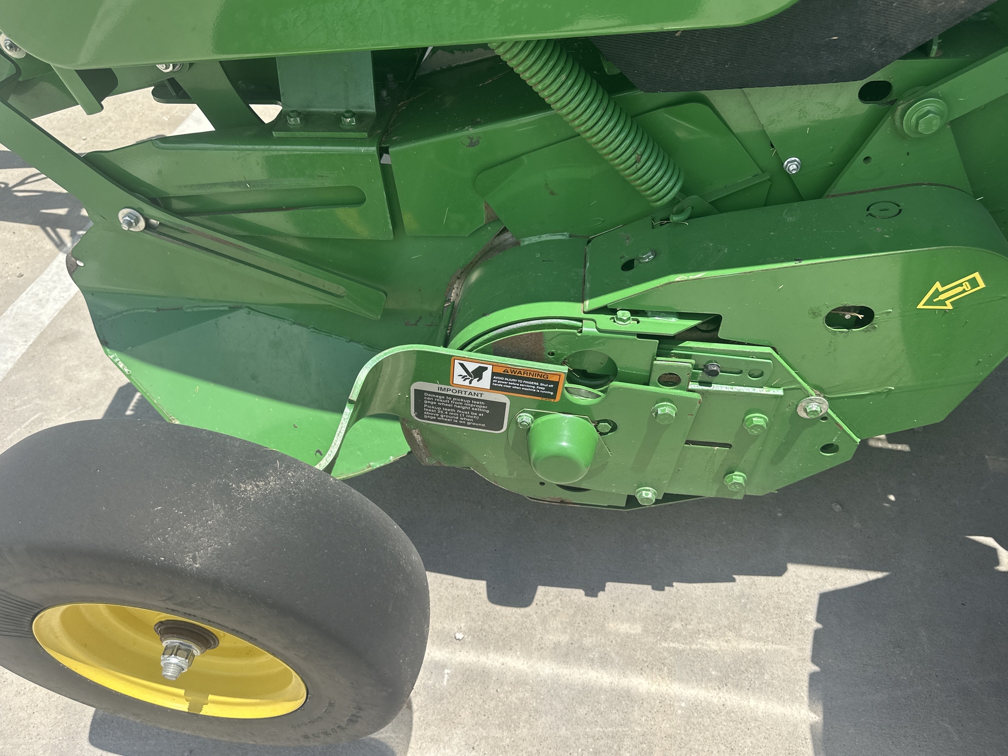 2021 John Deere 460R Image 28