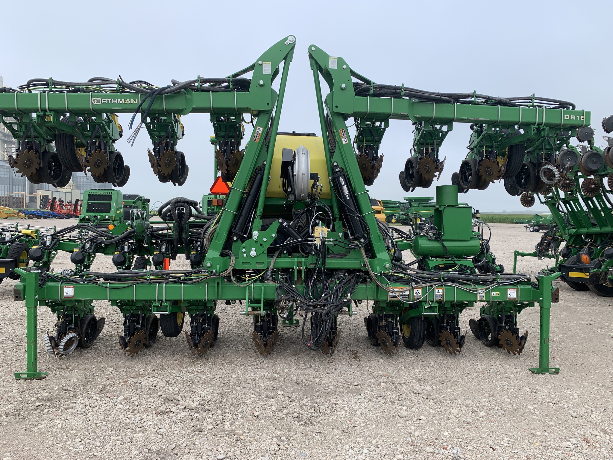 2019 John Deere DR16X Image 1