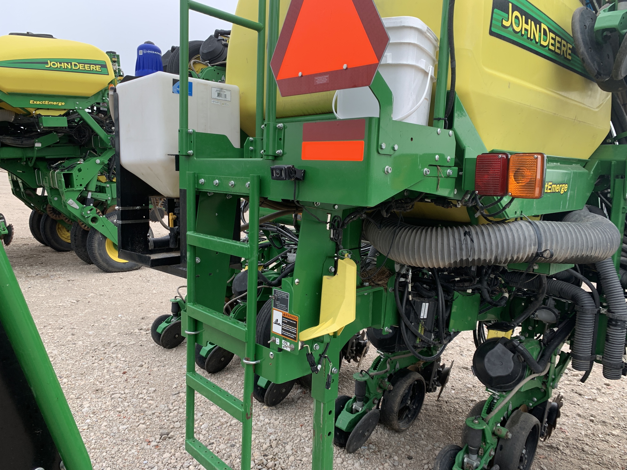 2019 John Deere DR16X Image 10