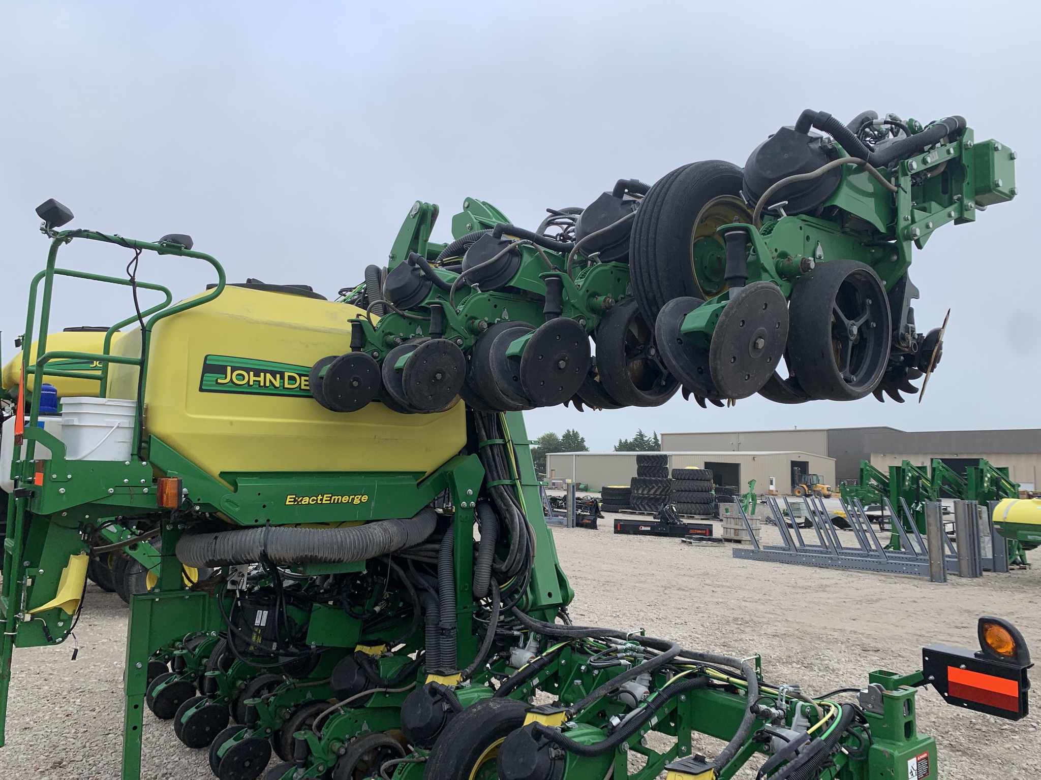 2019 John Deere DR16X Image 7