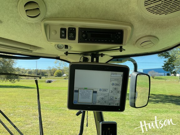 Photo of 2016 John Deere S680