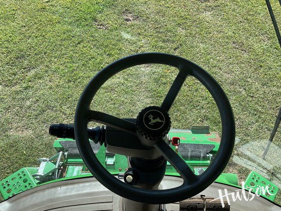 Photo of 2016 John Deere S680