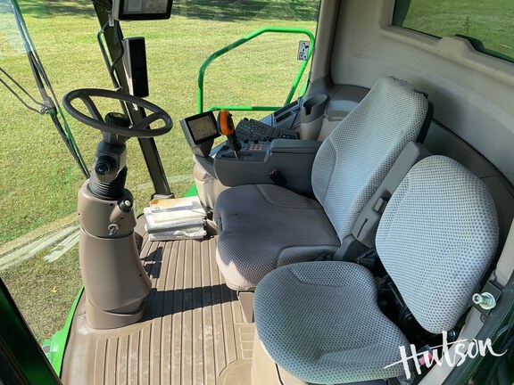 Photo of 2016 John Deere S680