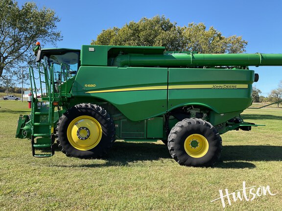 Photo of 2016 John Deere S680