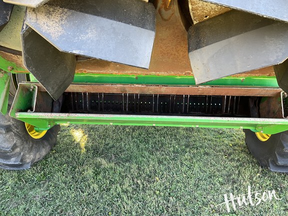 Photo of 2016 John Deere S680