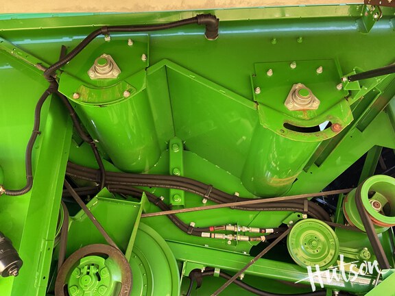 Photo of 2016 John Deere S680