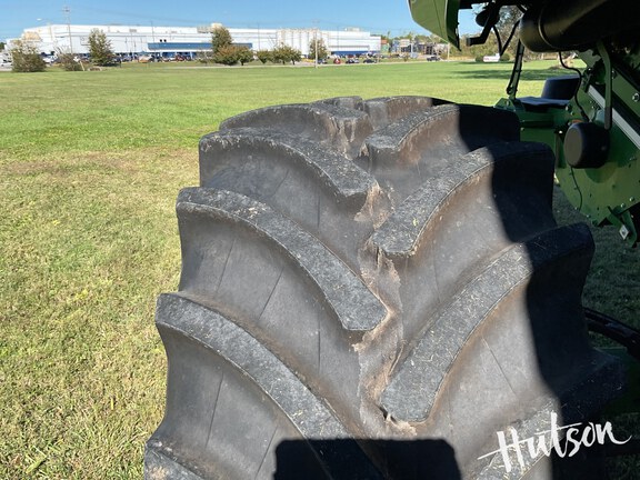 Photo of 2016 John Deere S680