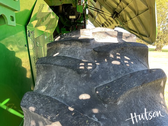 Photo of 2016 John Deere S680