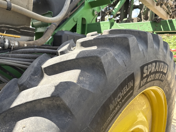 2024 John Deere 616R - Photo10