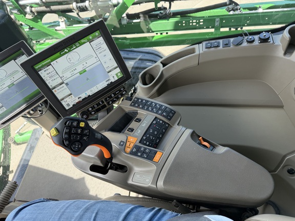 2024 John Deere 616R - Photo40