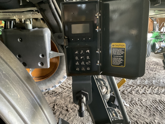 2024 Hagie STS16 - Photo9