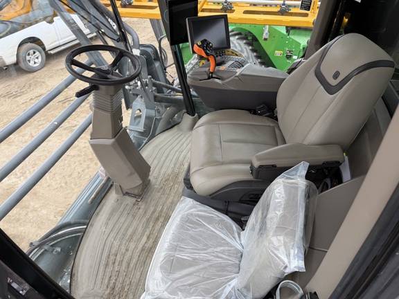 2024 Hagie STS16 - Photo37