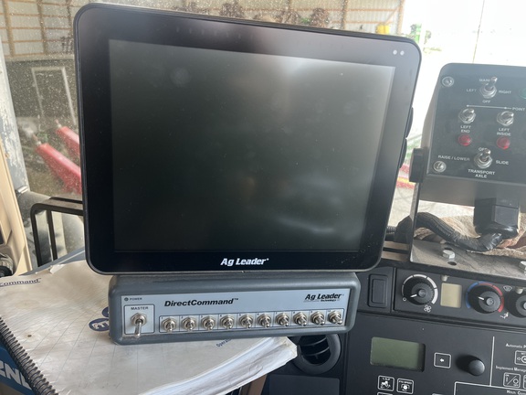 Used 2010 Kinze 3800 ASD Planters: Drawn at Koenig Equipment in Anna, OH - Photo33