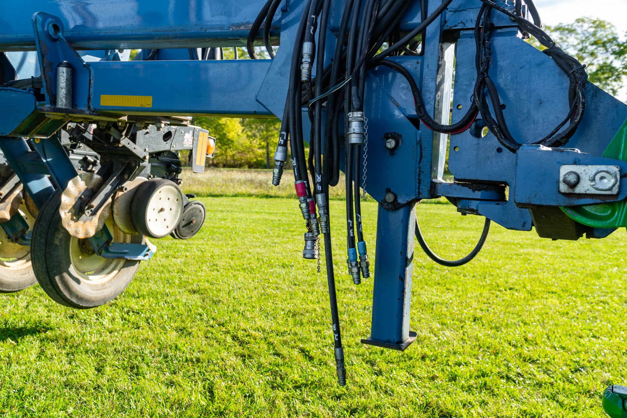 Used 2010 Kinze 3800 ASD Planters: Drawn at Koenig Equipment in Anna, OH - PhotoXL11