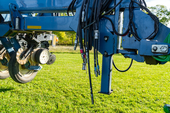 Used 2010 Kinze 3800 ASD Planters: Drawn at Koenig Equipment in Anna, OH - Photo11