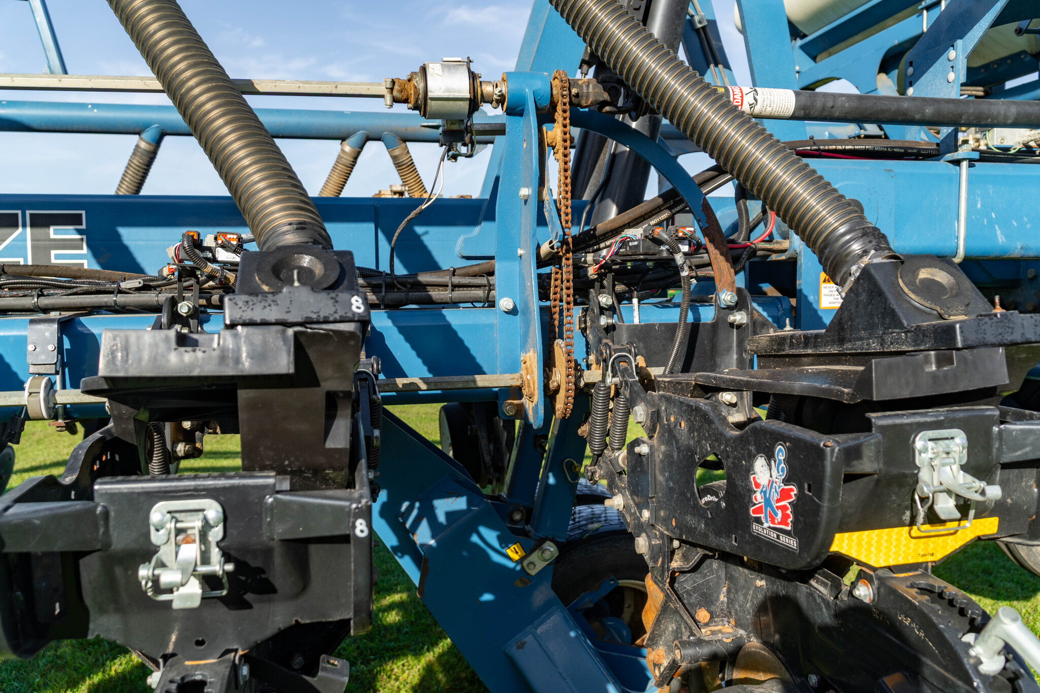 Used 2010 Kinze 3800 ASD Planters: Drawn at Koenig Equipment in Anna, OH - PhotoXL21