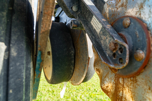 Used 2010 Kinze 3800 ASD Planters: Drawn at Koenig Equipment in Anna, OH - Photo18