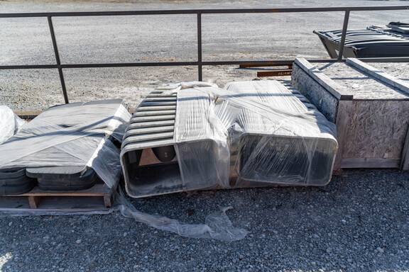 Used 2010 Kinze 3800 ASD Planters: Drawn at Koenig Equipment in Anna, OH - Photo36