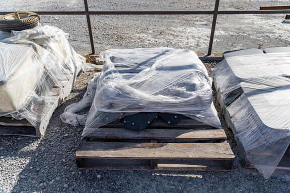 Used 2010 Kinze 3800 ASD Planters: Drawn at Koenig Equipment in Anna, OH - Photo38